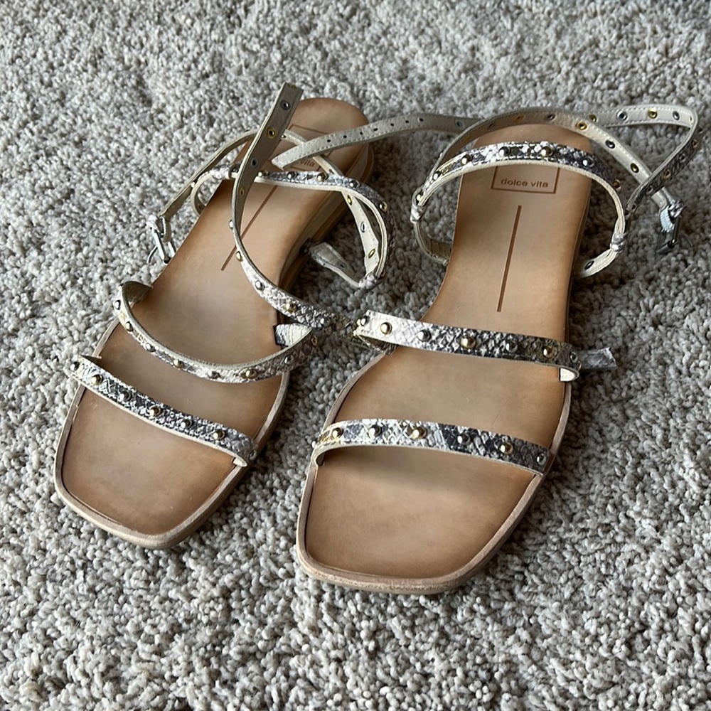 Dolce Vita Size 9 Sandal